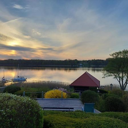 Port Jeziorak Bed & Breakfast อิวาวา ภายนอก รูปภาพ