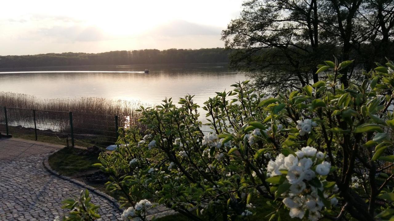 Port Jeziorak Bed & Breakfast อิวาวา ภายนอก รูปภาพ